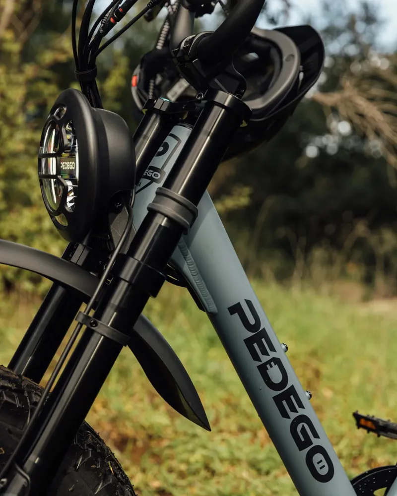 Moto Matte Black with Mag Wheels Bench Seat - 48V 20Ah UL2849 Battery-8